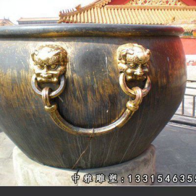 铜雕圆形水缸