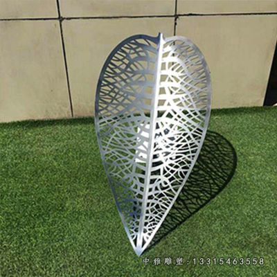 不锈钢树叶景观雕塑