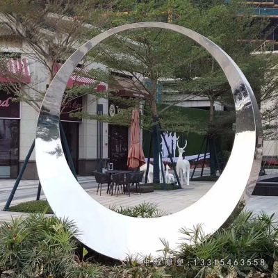 广场不锈钢圆环雕塑