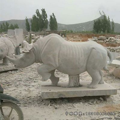 石雕动物犀牛