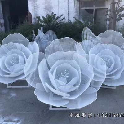 不锈钢镂空花雕塑