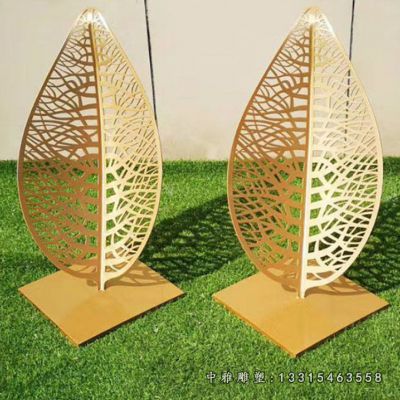 广场不锈钢树叶雕塑