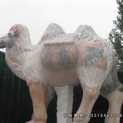 动物石雕骆驼