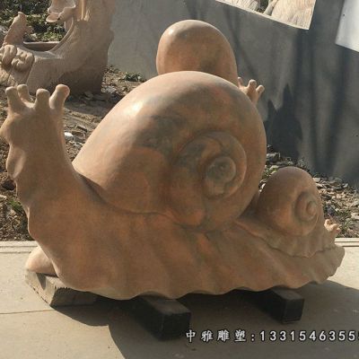 石雕爬行蜗牛