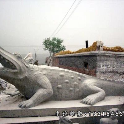 石雕鳄鱼摆件