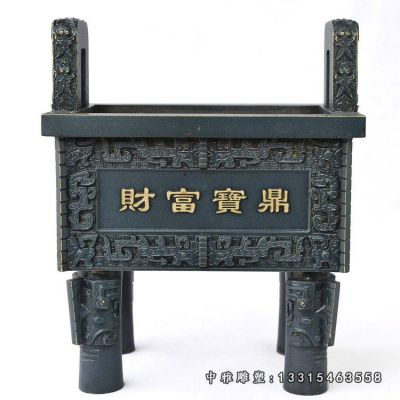 铜雕广场四足鼎
