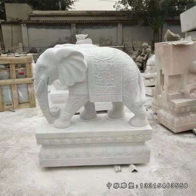 门口石雕大象