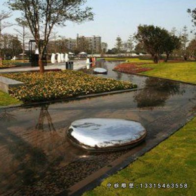 不锈钢镜面鹅卵石雕塑