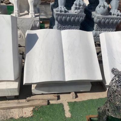 校园石雕书籍景观