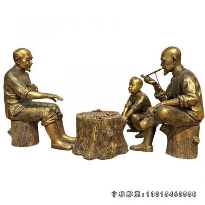 铜雕小品下棋人物雕塑