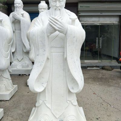 思想家孔子石雕