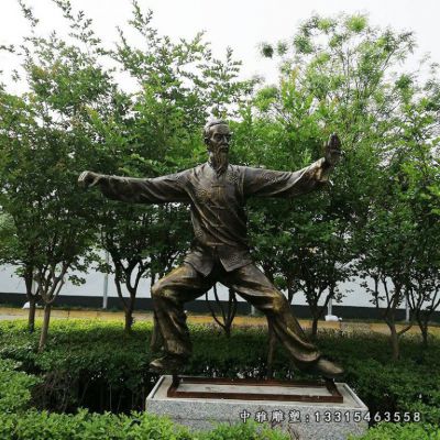 公园铜雕打太极人物