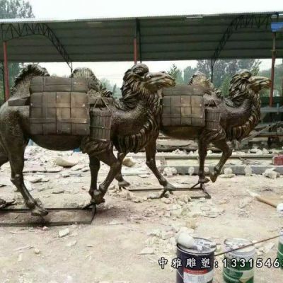 铜雕沙漠骆驼