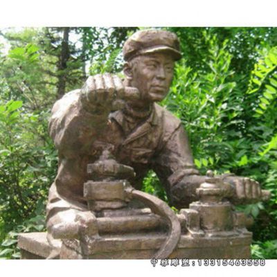 铜雕工程师詹天佑