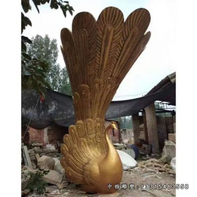 开屏铜雕孔雀