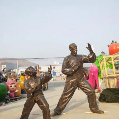 铜雕公园打太极拳人物