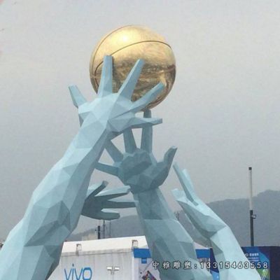 广场不锈钢双手雕塑