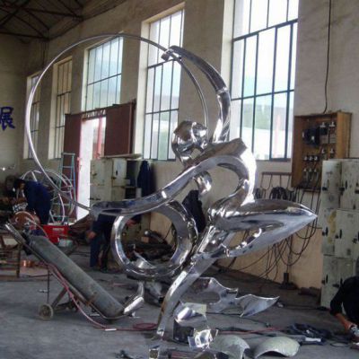 不锈钢嫦娥奔月人物雕塑