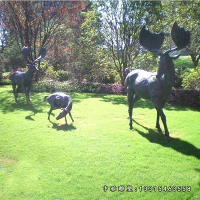 公园铜雕小鹿