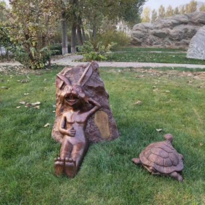 铜雕龟兔赛跑雕塑
